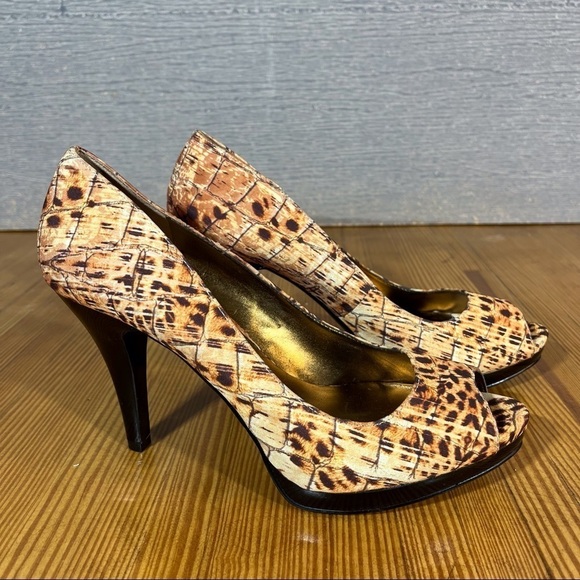 Nine West sz 8 Danee peeptoe leopard croc print platform pumps - Picture 6 of 13